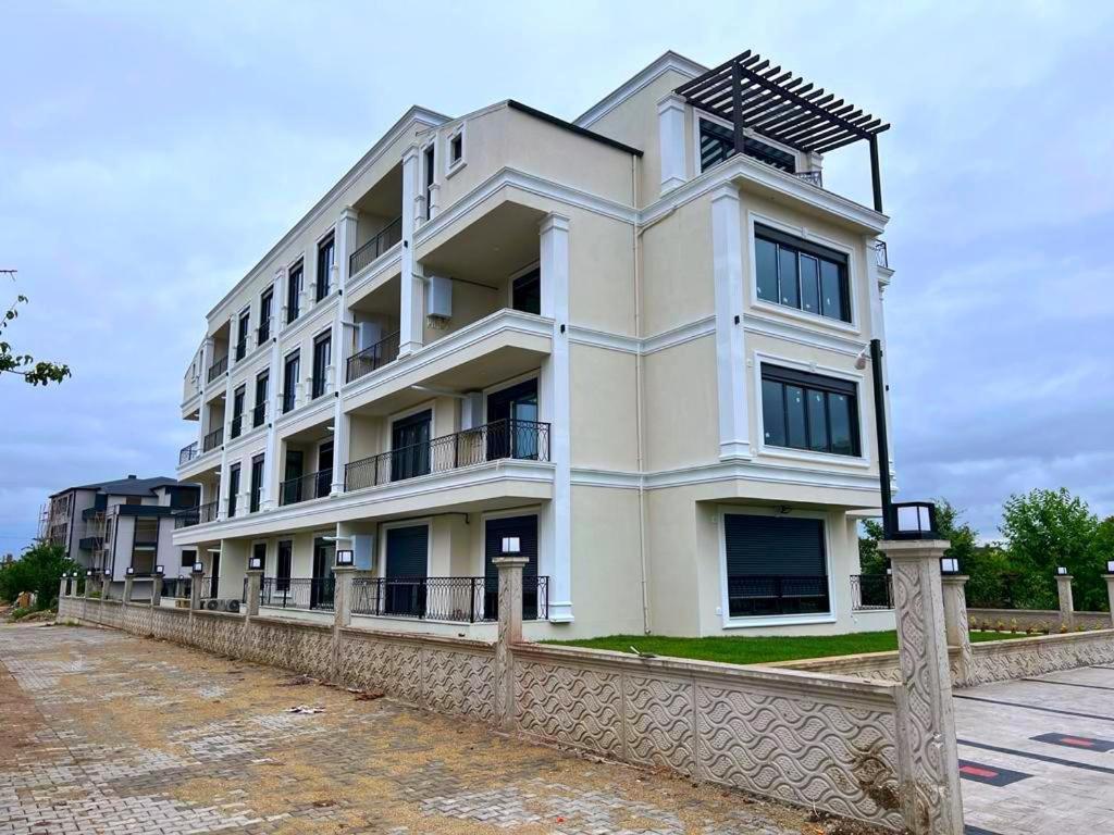 Bamboo Grove 2 And 3 Bedroom - Izmit Apartment